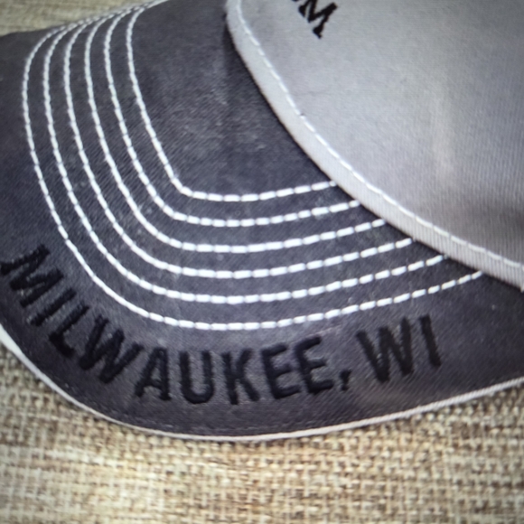 Harley-Davidson Milwaukee Gray and Black Cap - Picture 2 of 4